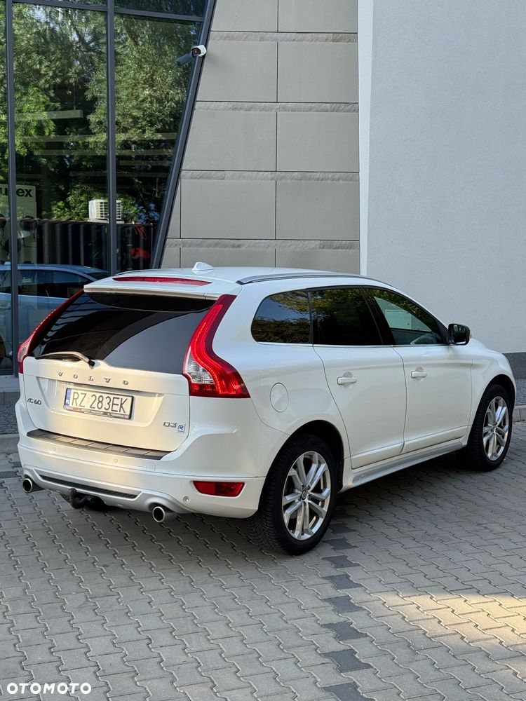 Volvo XC 60 D3 R-Design Kinetic - 3