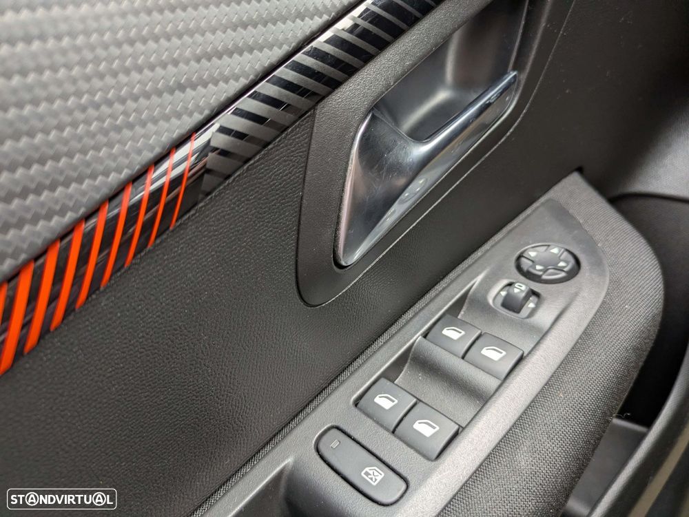 Peugeot 208 1.2 PureTech Active Pack - 18