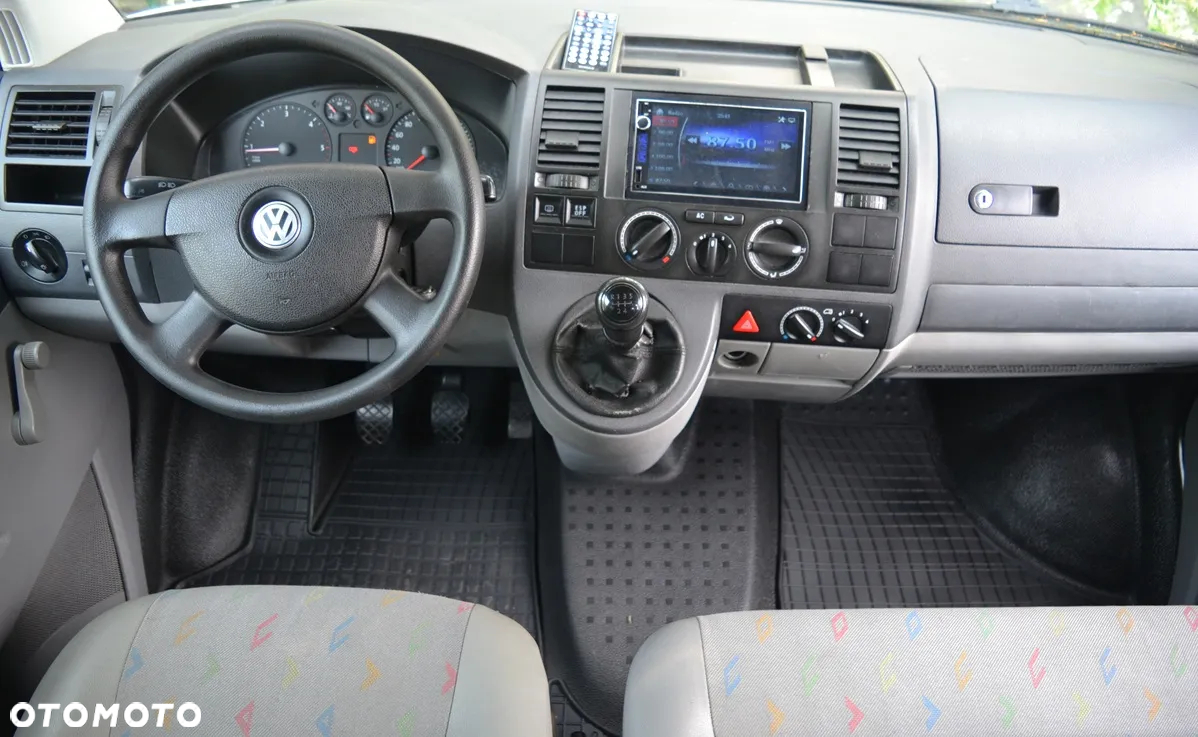 Volkswagen Transporter - 7