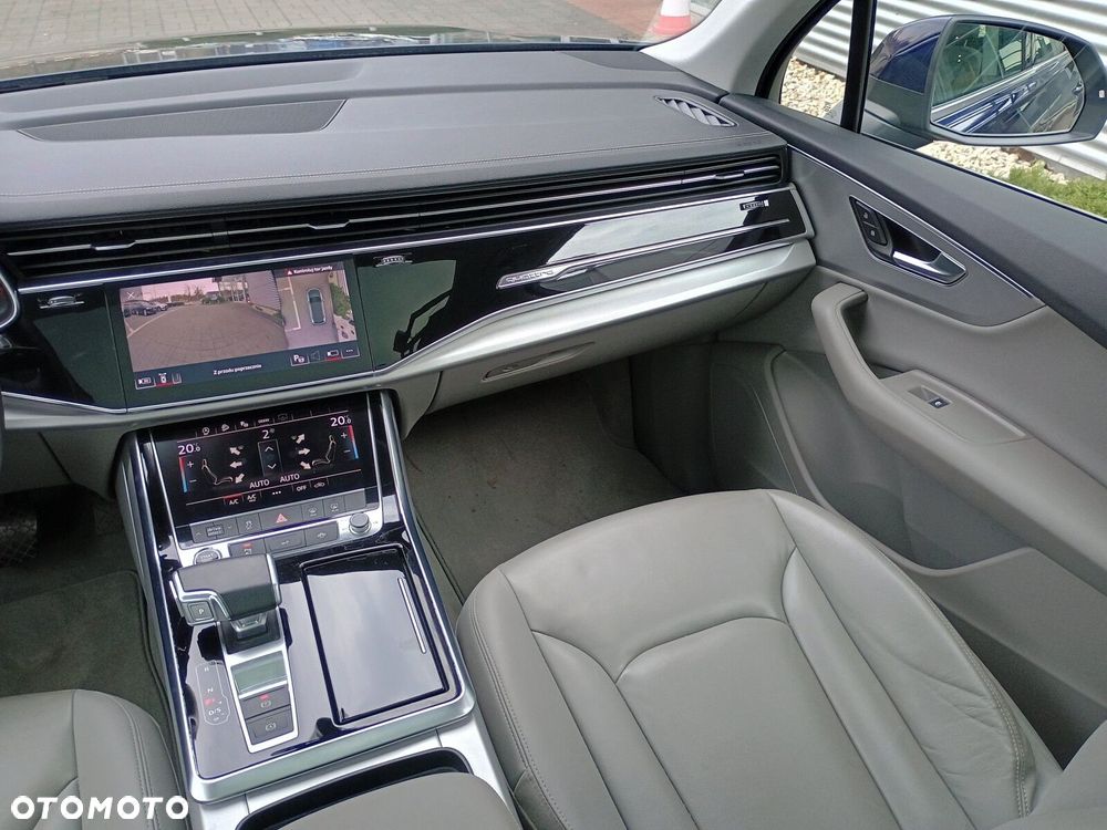 Audi Q7 - 17
