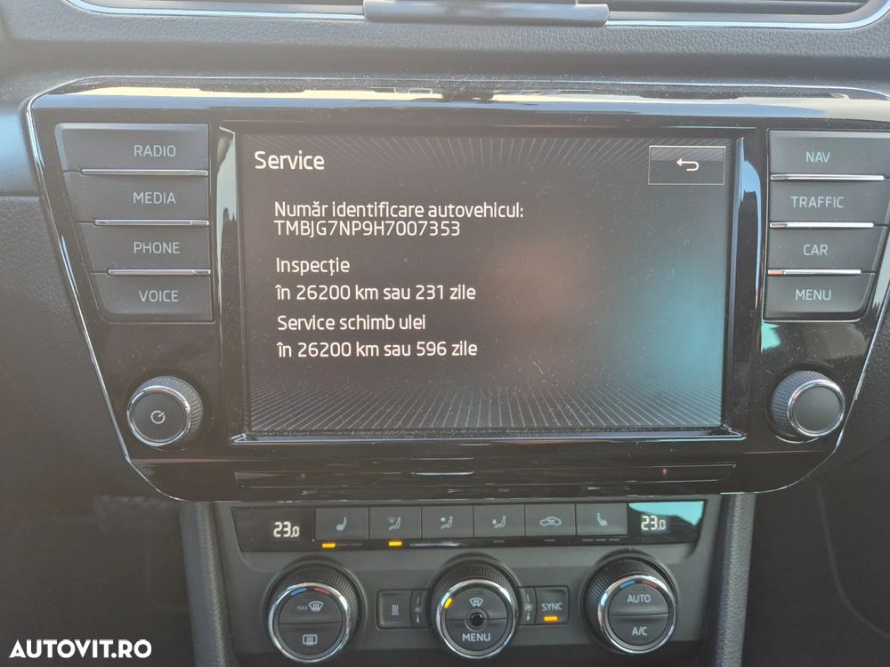 Skoda Superb 1.6 TDI DSG Style - 22