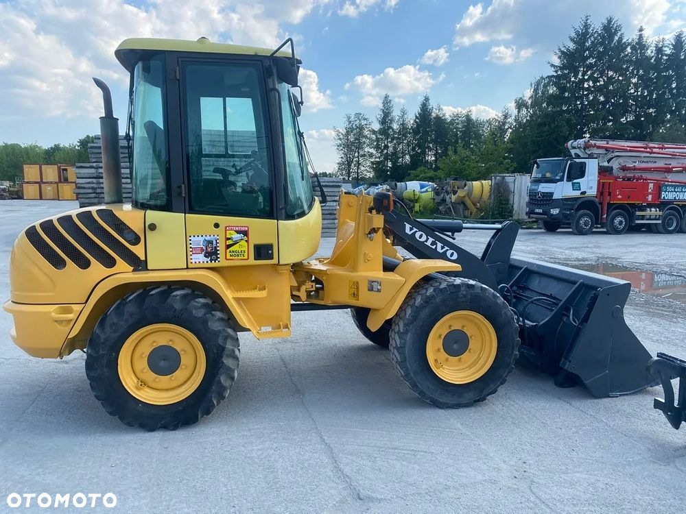 Volvo L30B Szczęka / Widły / Szybkozłącze - 6