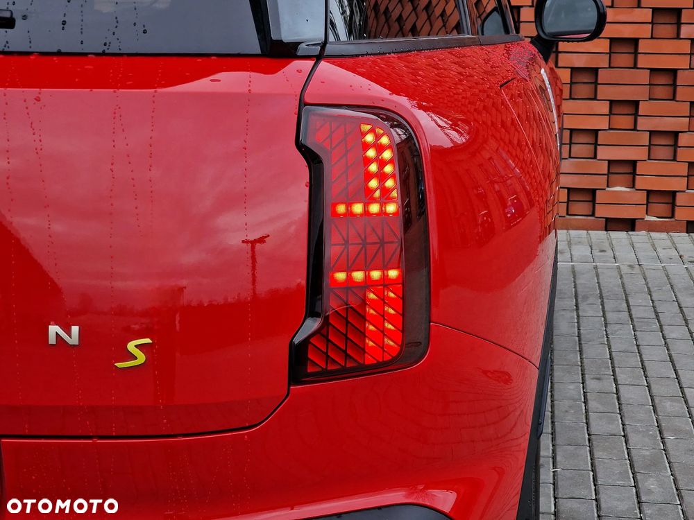 MINI Countryman SE ALL4 66.5kWh Linia Classic - 11