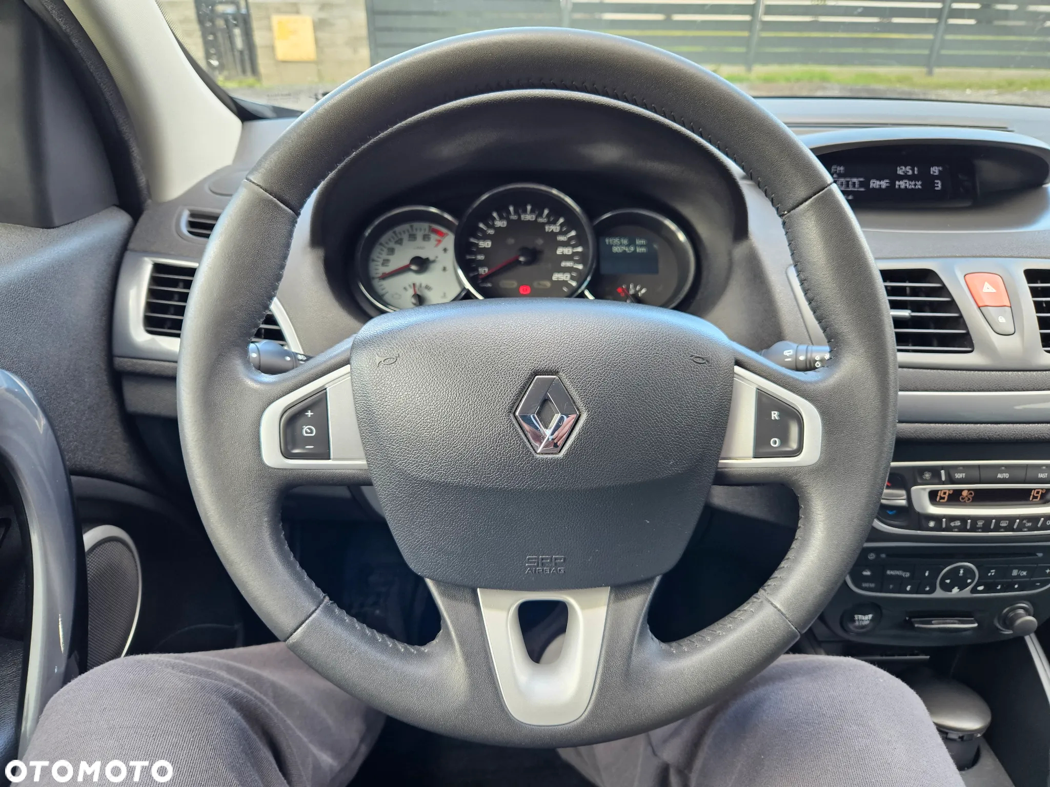 Renault Megane Grandtour TCe 130 Luxe - 16