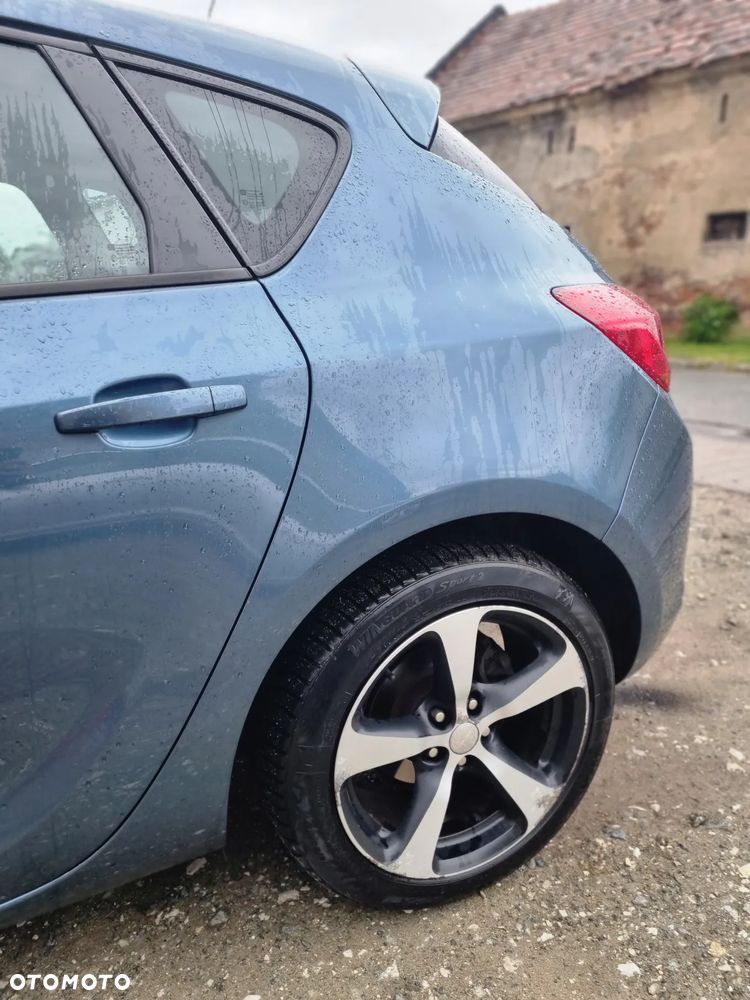 Opel Astra 1.4 Turbo Design Edition - 26