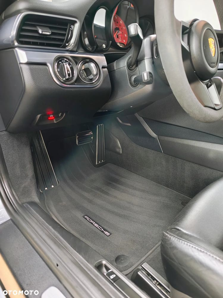 Porsche 911 Carrera PDK - 14