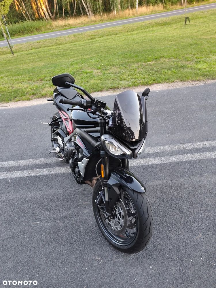 Triumph Street Triple - 3