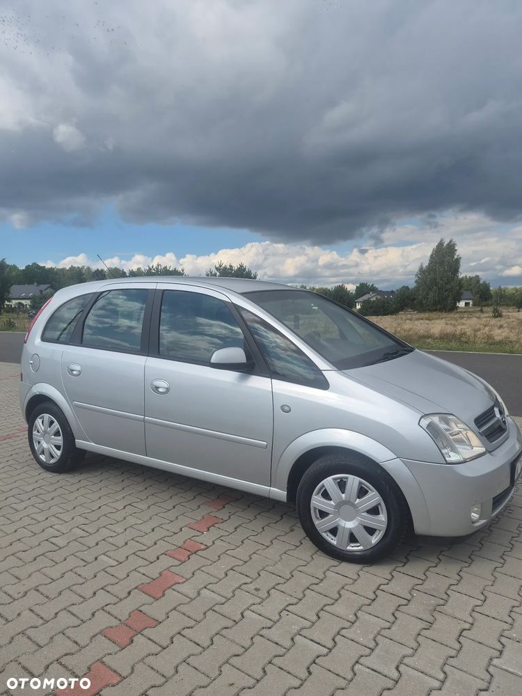 Opel Meriva 1.8 16V Cosmo - 2