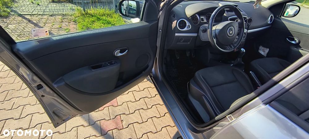 Renault Clio 1.2 16V TCE Alize Euro5 - 13