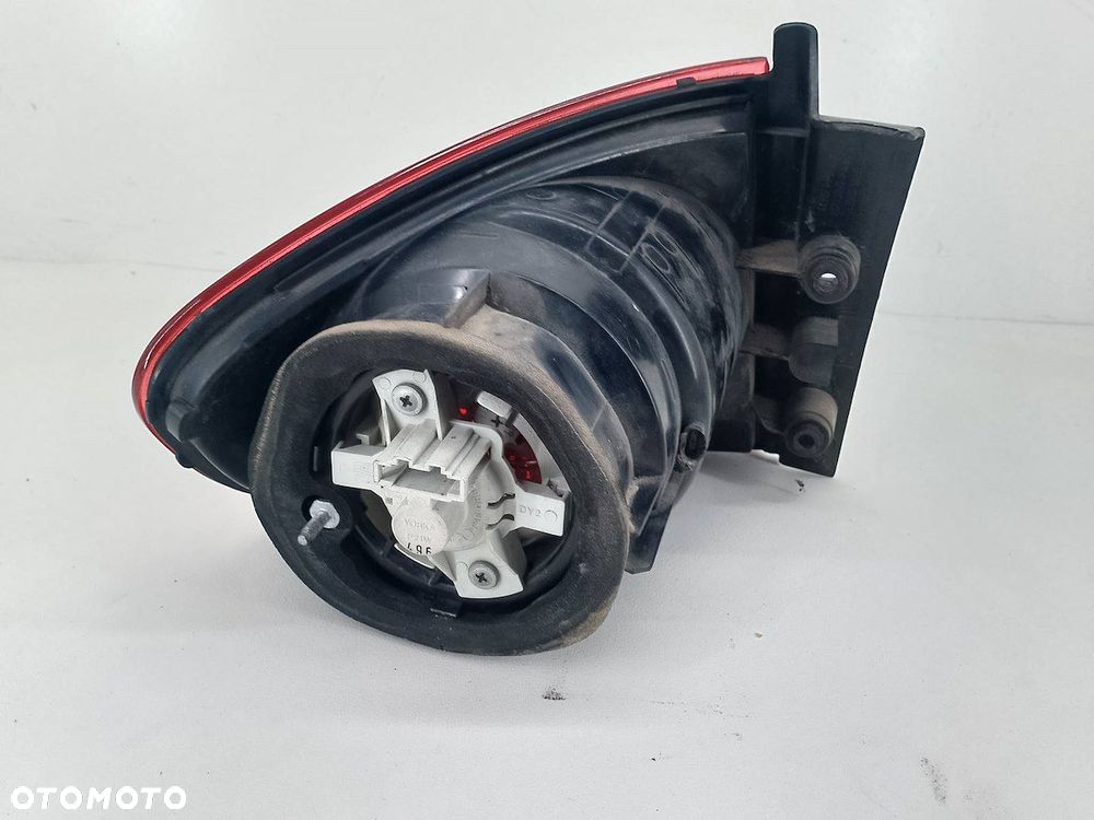 LAMPA TYLNA PRAWA SEAT ALTEA 1.9 TDI HATCHBACK 5P0945096E - 4