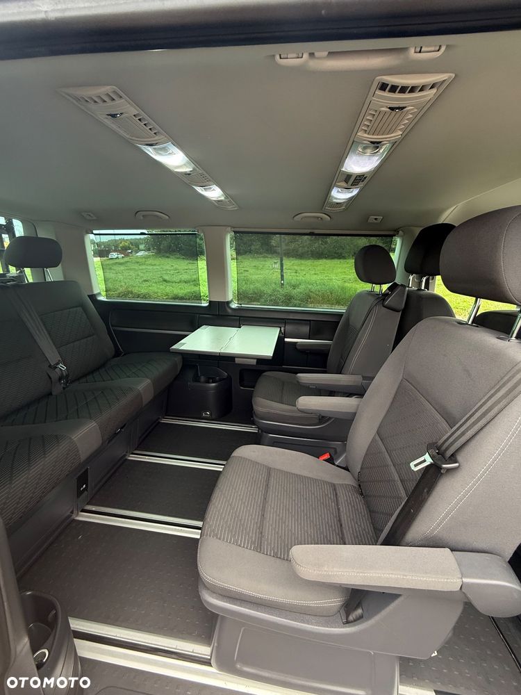 Volkswagen Multivan - 11