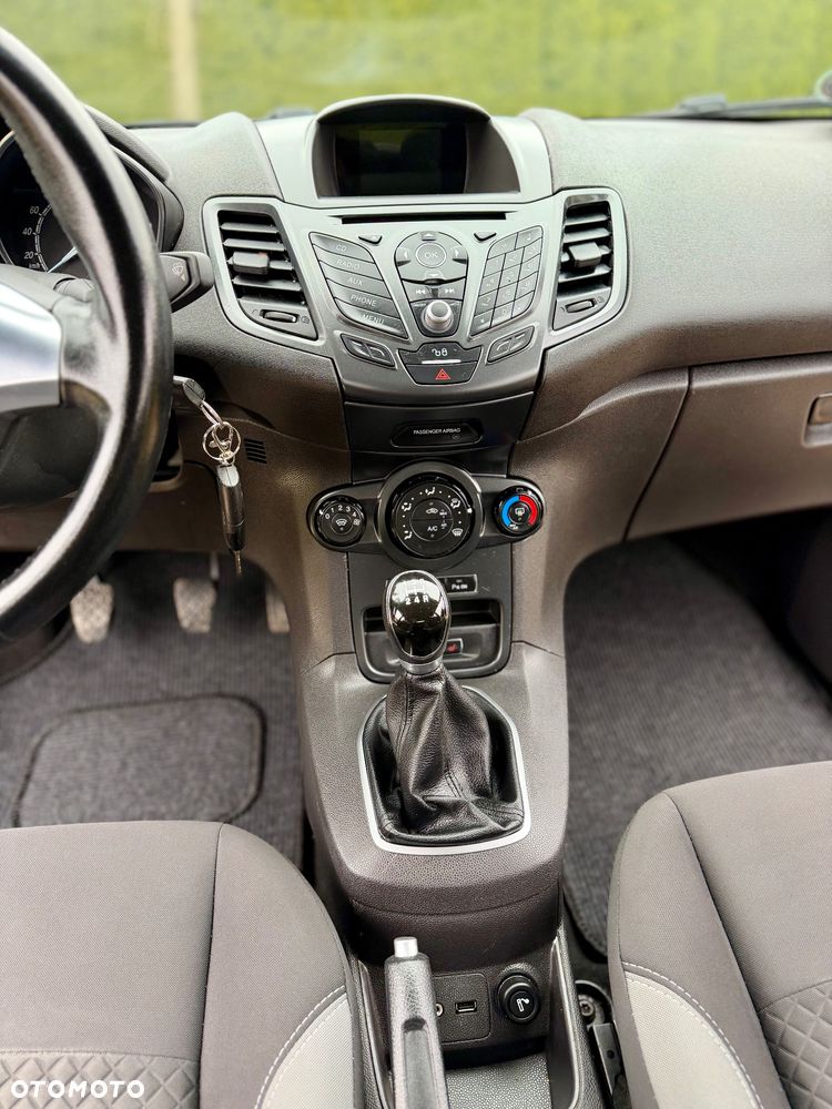 Ford Fiesta 1.25 SYNC Edition - 26