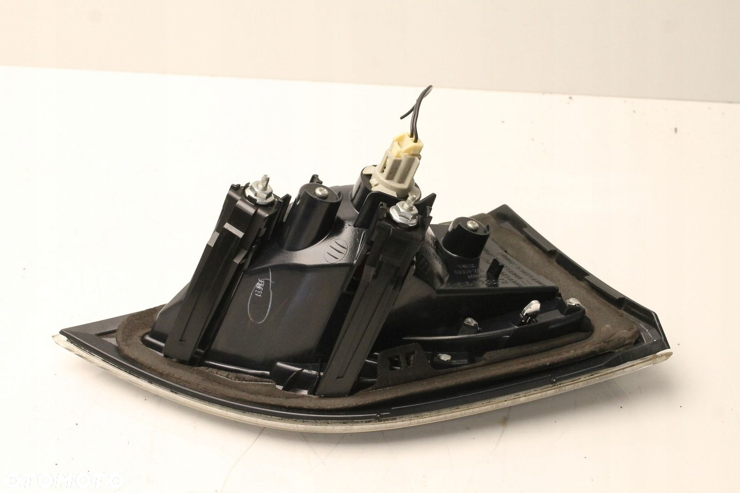 MAZDA 6 GH KOMBI 07R- LAMPA PRAWA TYLNA PRAWY TYŁ W KLAPE SPORT - 3