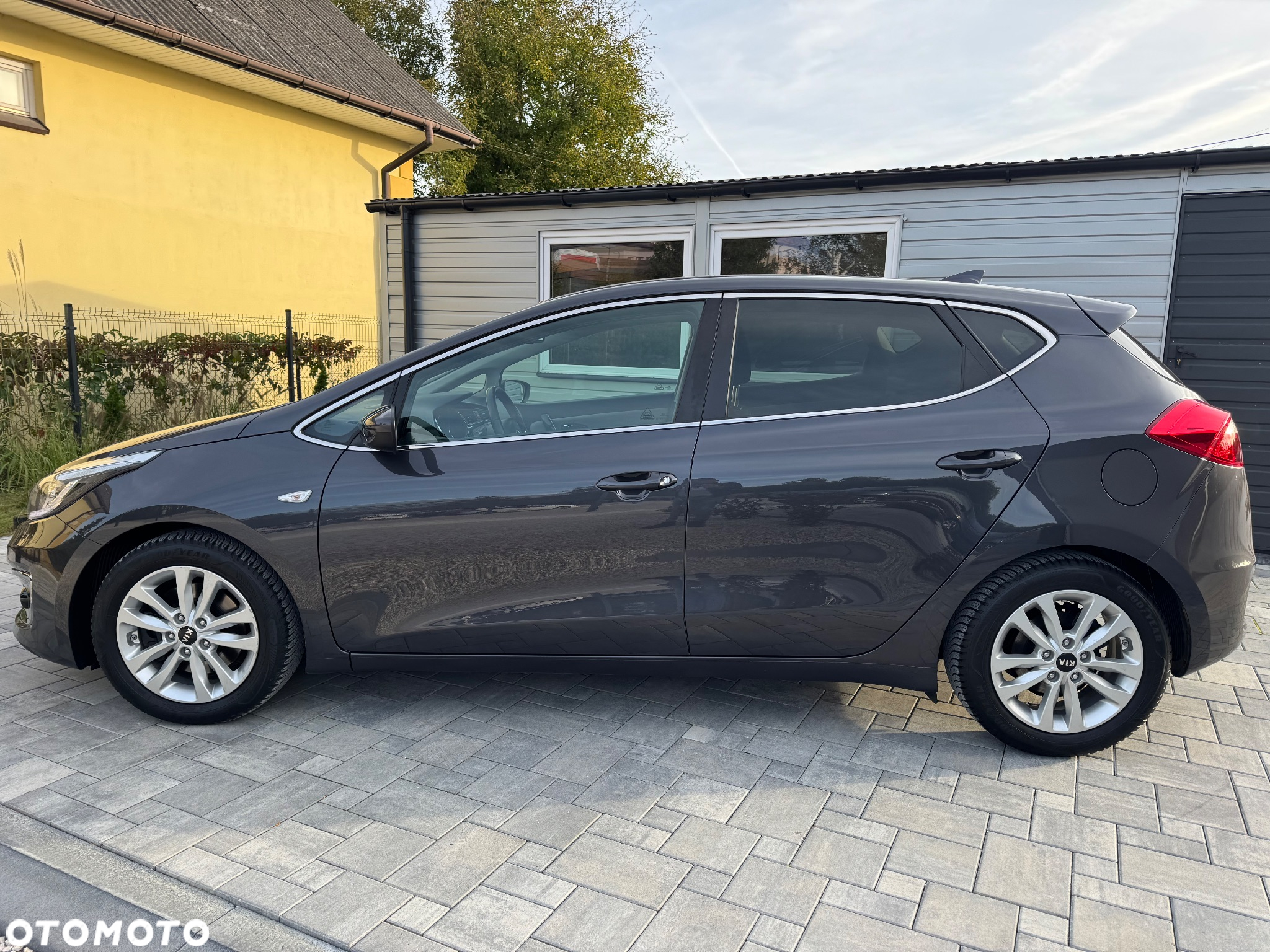 Kia Ceed 1.4 CVVT ISG Dream Team Edition - 11