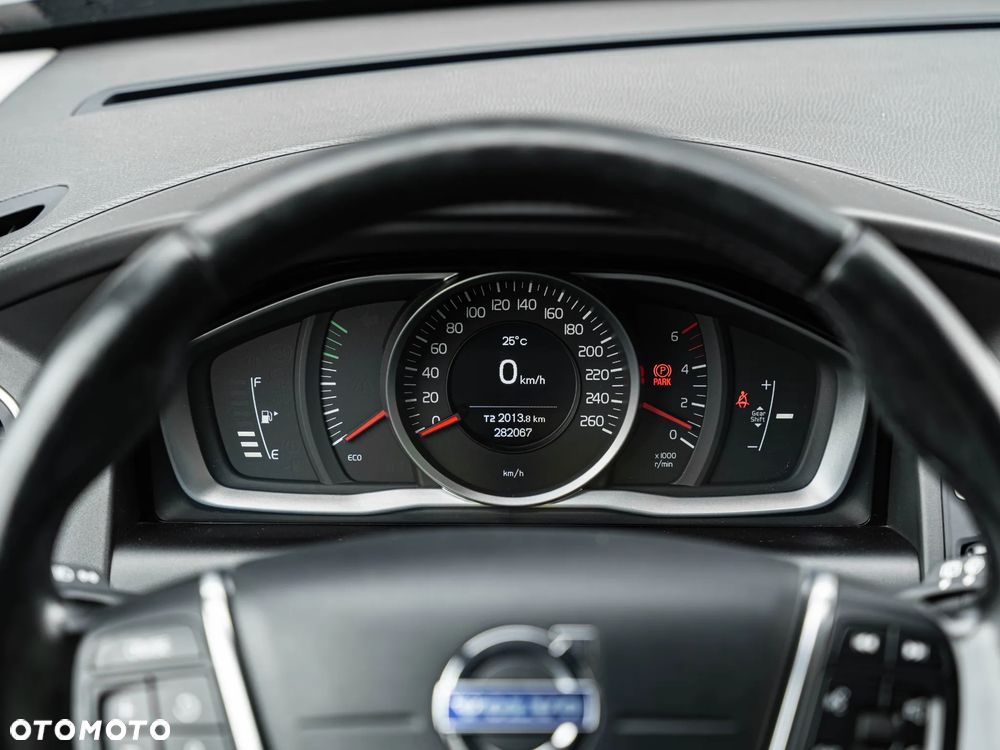 Volvo XC 60 D3 Edition Pro - 28