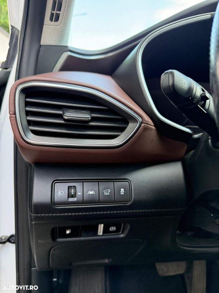 Hyundai Santa Fe 1.6 l 265 CP 4WD 6AT Luxury - 22