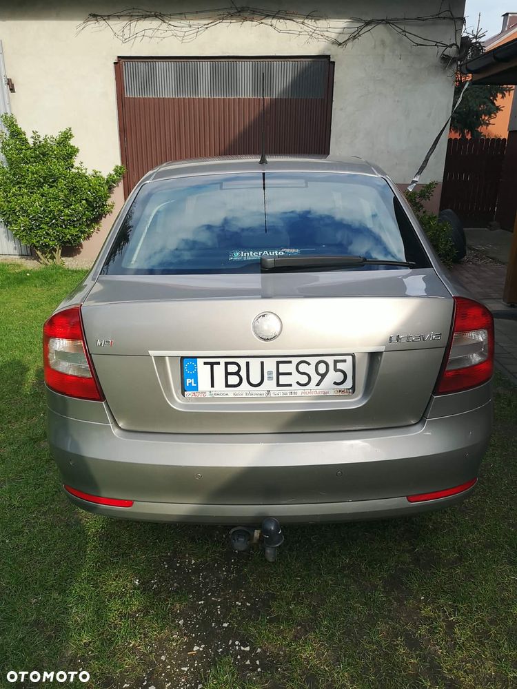 Skoda Octavia 1.6 Classic - 2