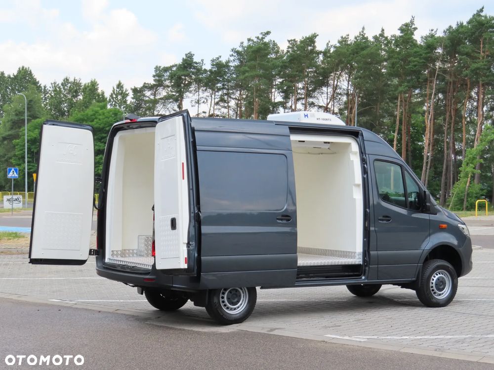Mercedes-Benz Sprinter 4x4 319 CDI V6 3.0 CDI 190 KM Automat 7G-Tronic Chłodnia -30*C Agregat Chłodniczy Rozstaw Osi 3665 mm Ładowność 1067 Kg WZMACNIANY Przebieg 10 Tys Km Jedyny Taki UNIKAT Stan NOWY Jak Z Fabryki POLECAM - 18