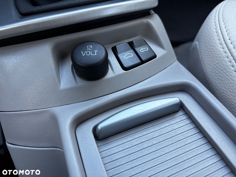 Volvo C70 - 25