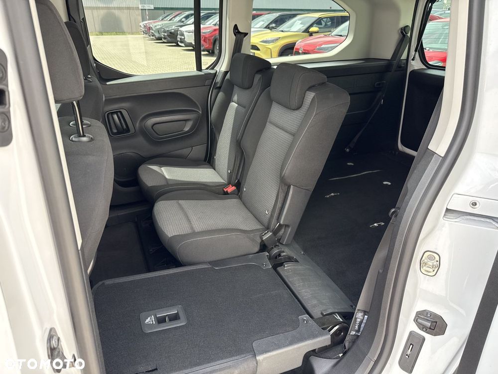 Toyota Proace City Verso 1.2 D-4T Family - 12