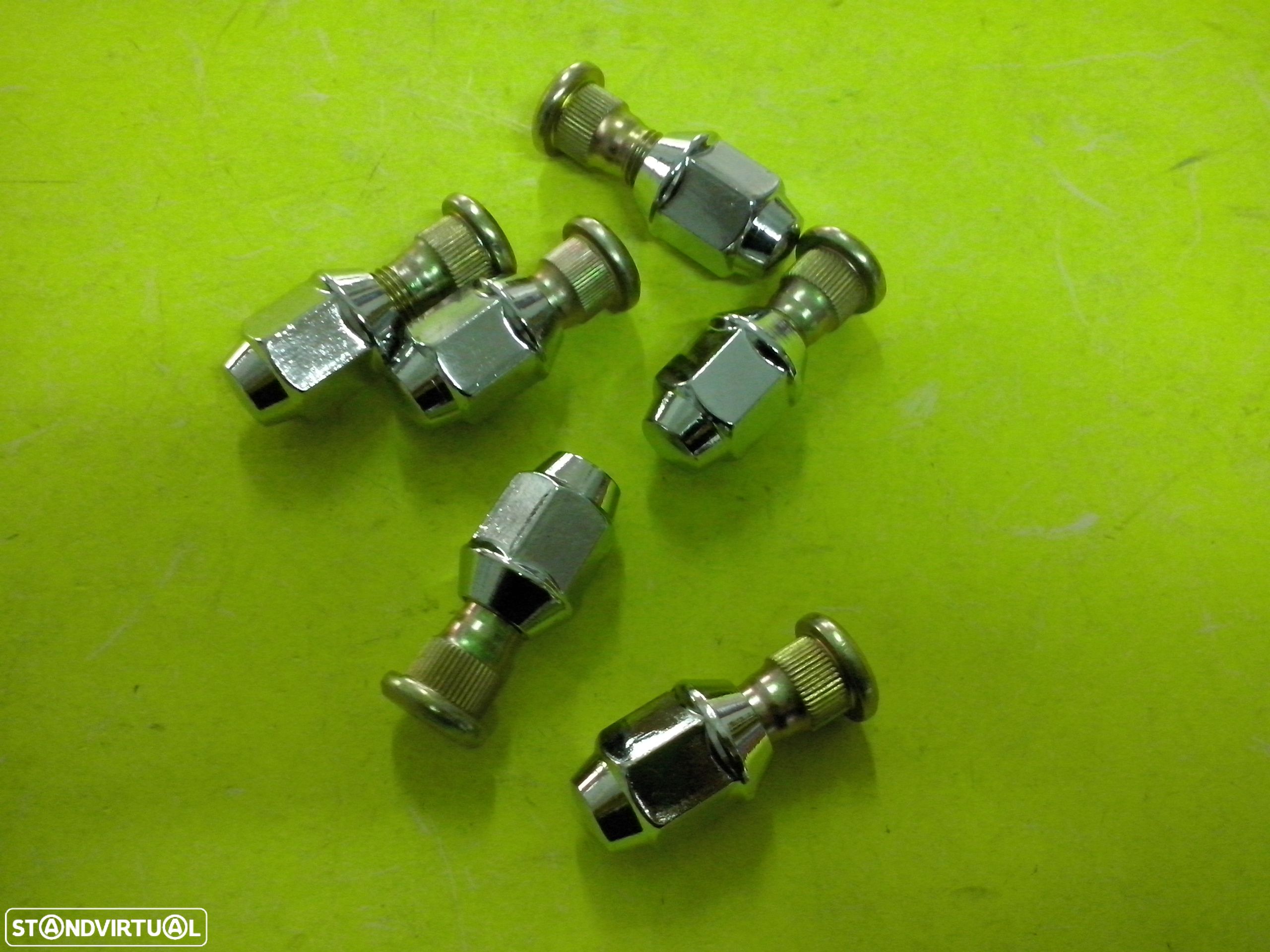 Perno e porca fechada cromada de roda Opel Campo Bedford Brava NOVO - 1