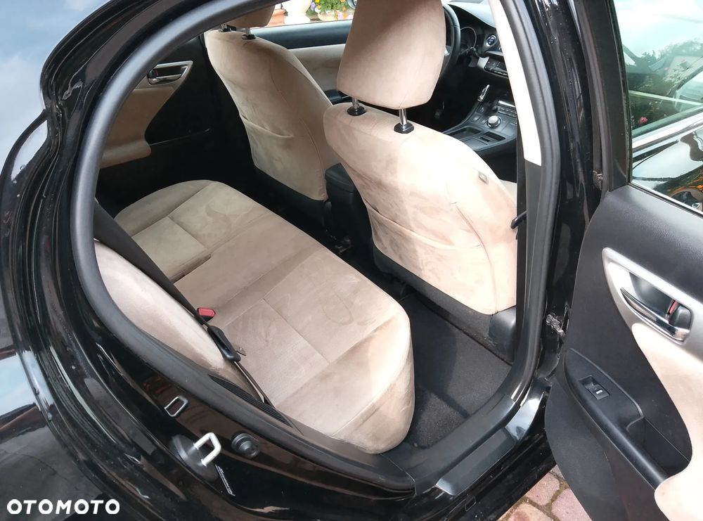Lexus CT 200h Black - 13
