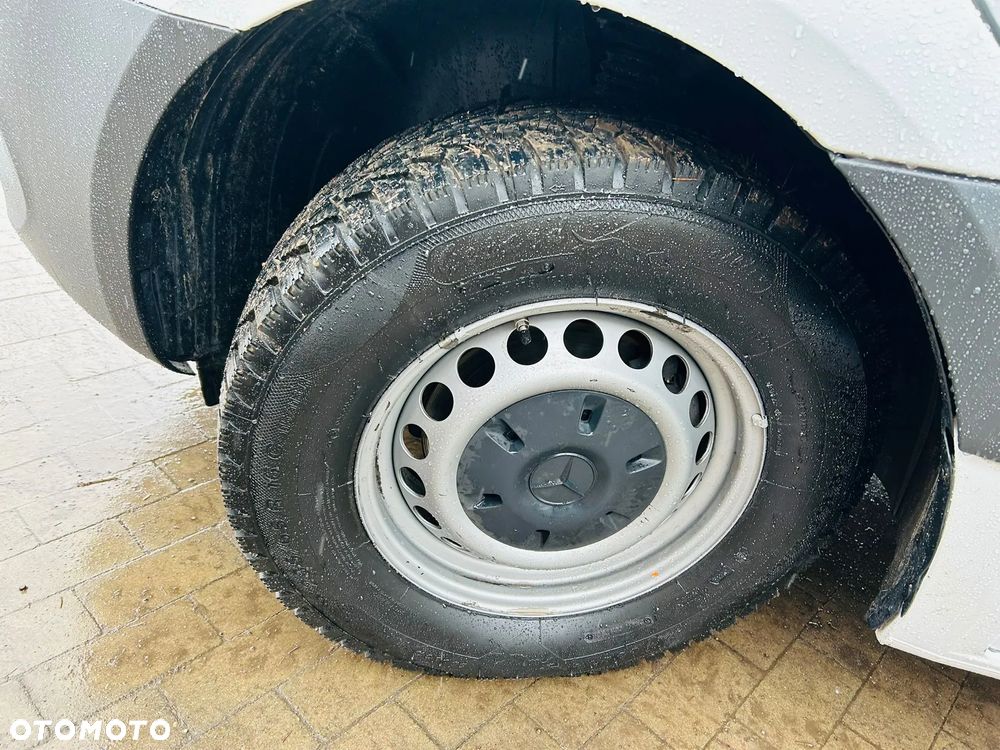 Mercedes-Benz Sprinter - 14