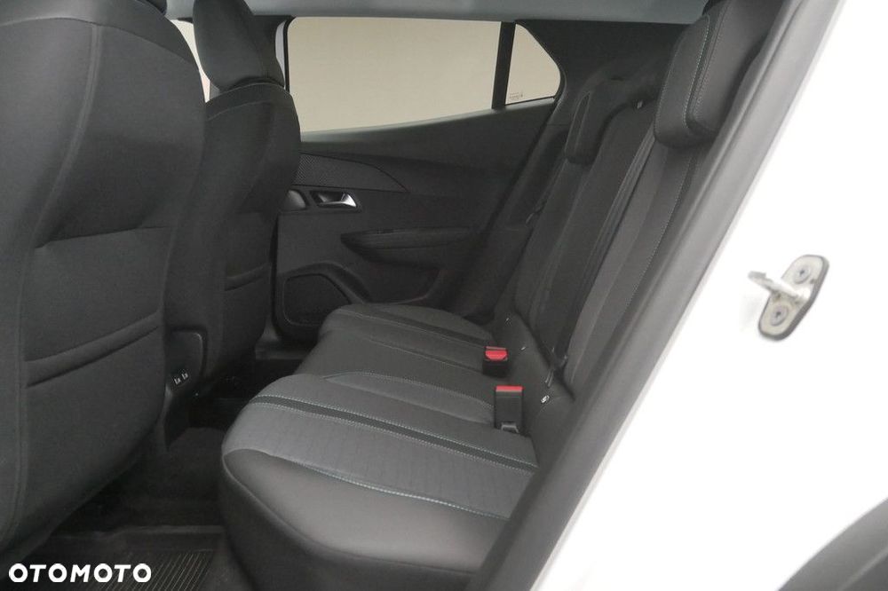 Peugeot 2008 1.2 PureTech Allure S&S - 15