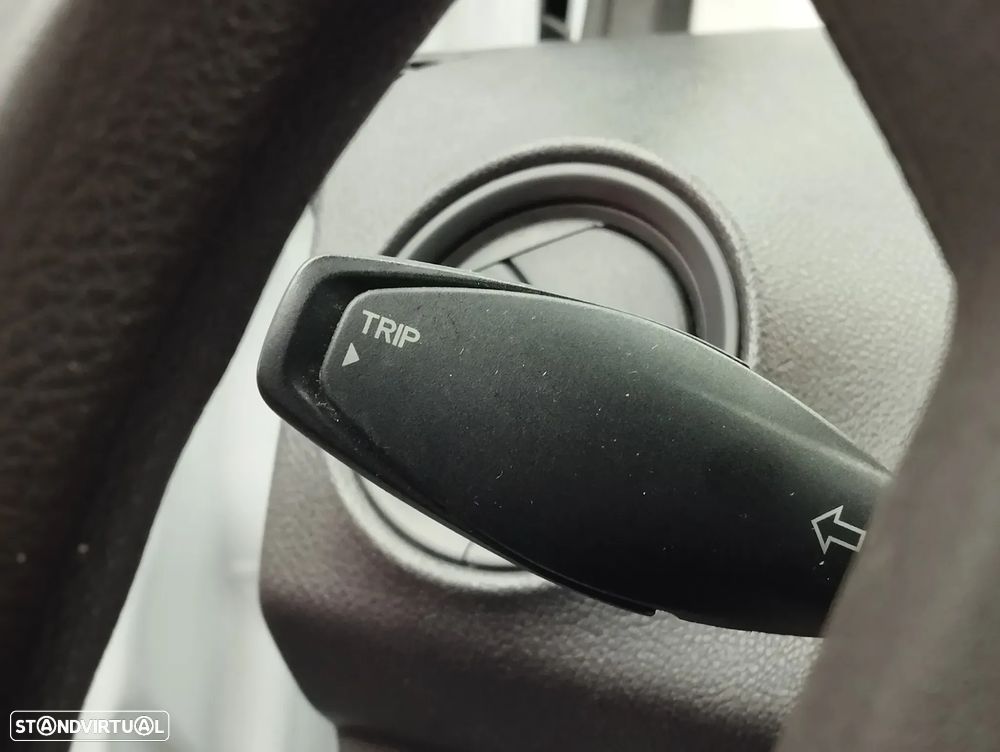 Ford Tourneo Courier 1.0 EcoBoost Ambiente - 15