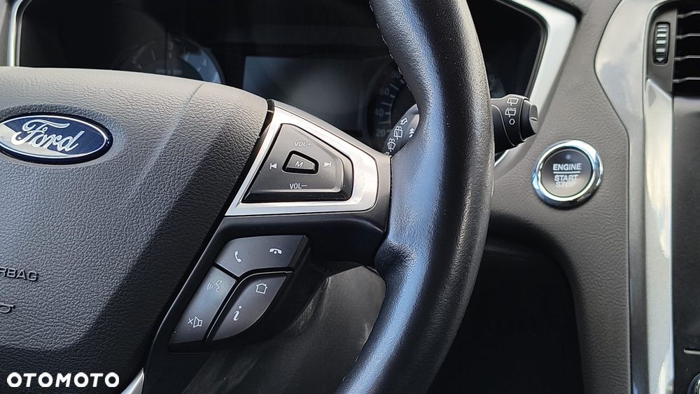 Ford Mondeo - 34