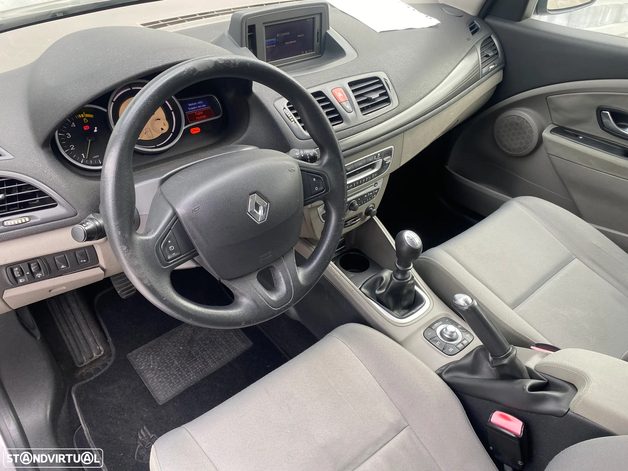 Renault Mégane Sport Tourer 1.5 dCi Dynamique - 9