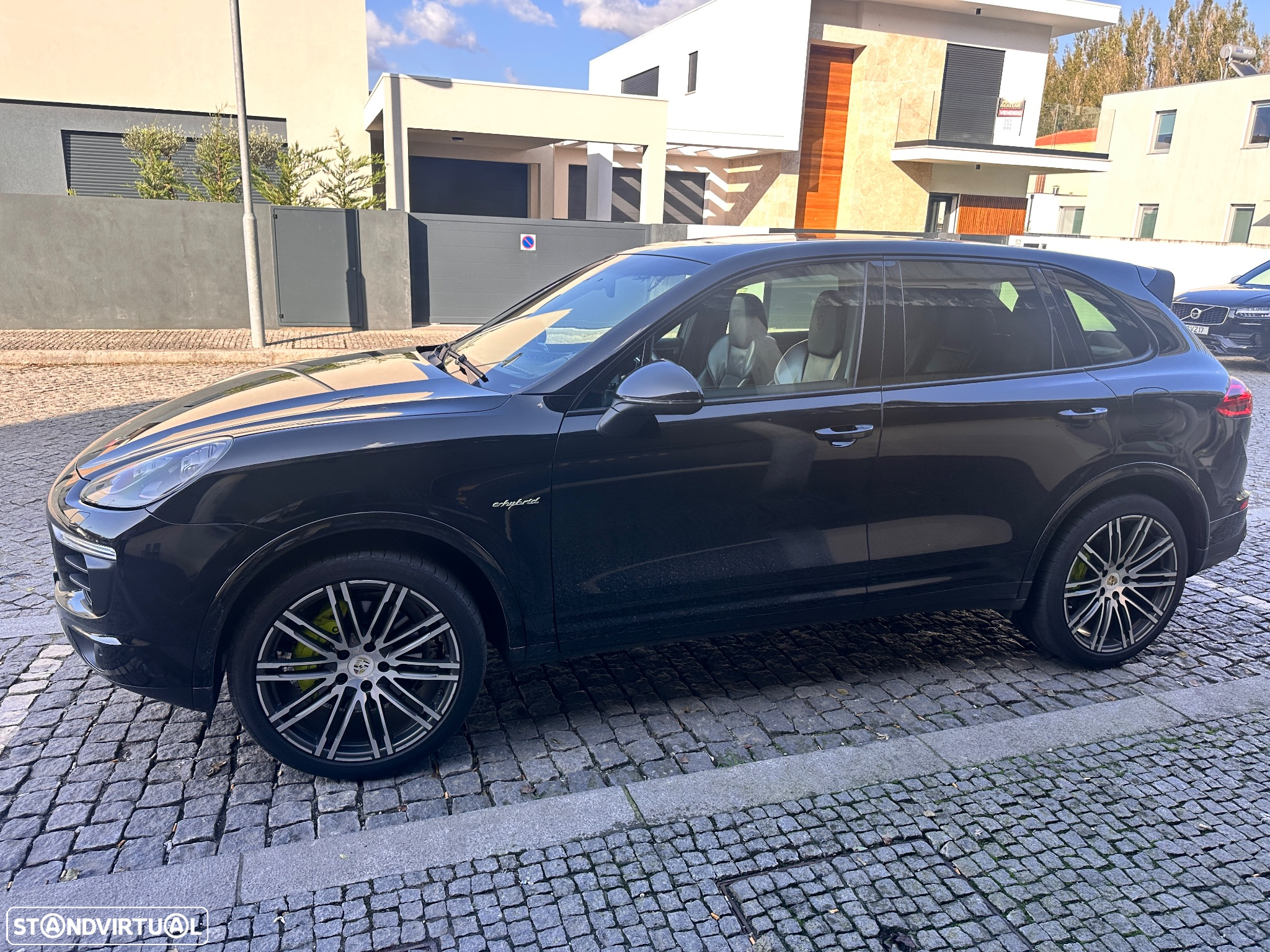 Porsche Cayenne S E-Hybrid - 2