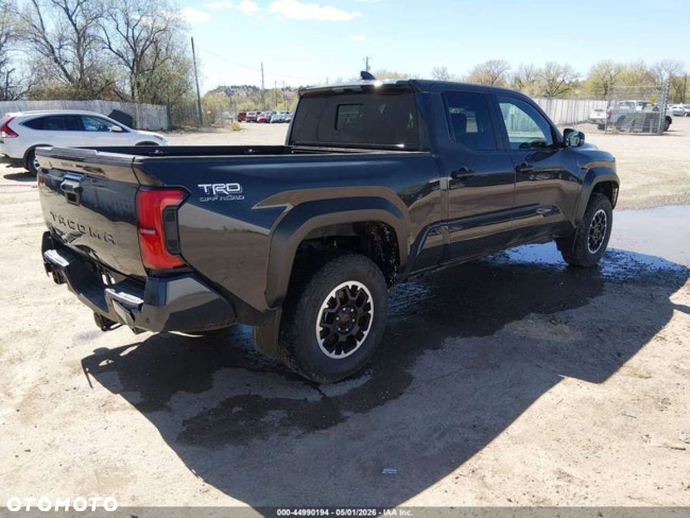 Toyota Tacoma - 5