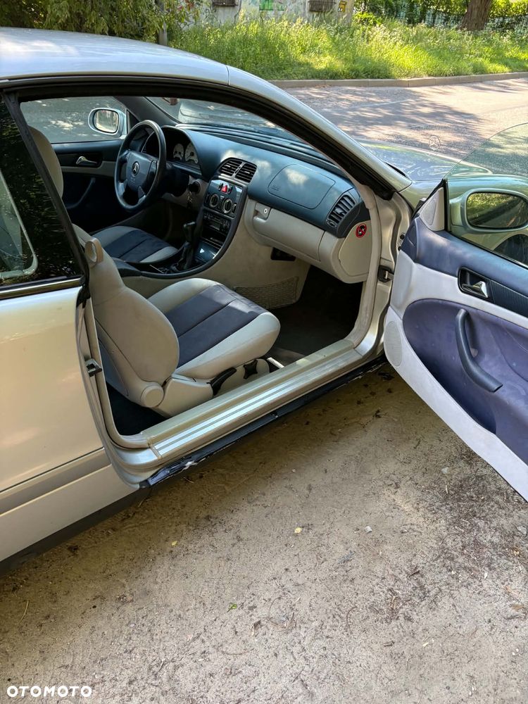 Mercedes-Benz CLK 200 - 9
