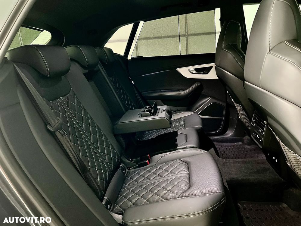 Audi Q8 SUV TFSI e quattro 290 kW tiptronic - 32