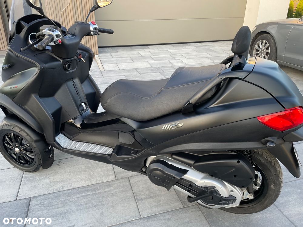 Piaggio MP-3 - 6