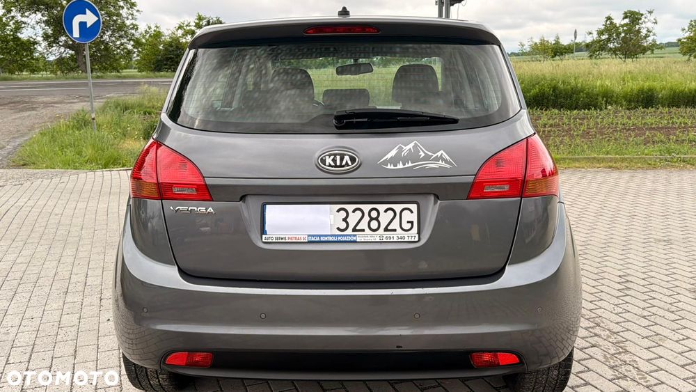 Kia Venga 1.6 L - 15