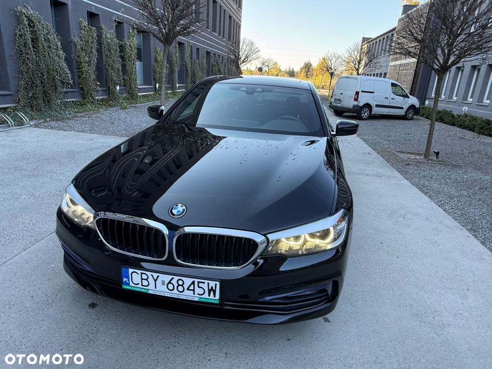 BMW Seria 5 530i xDrive Sport - 12