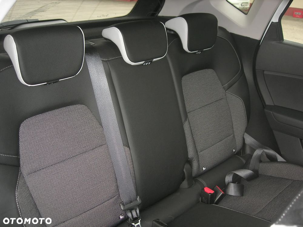 Renault Captur TCe Mild Hybrid 140 EDC GPF EVOLUTION - 20