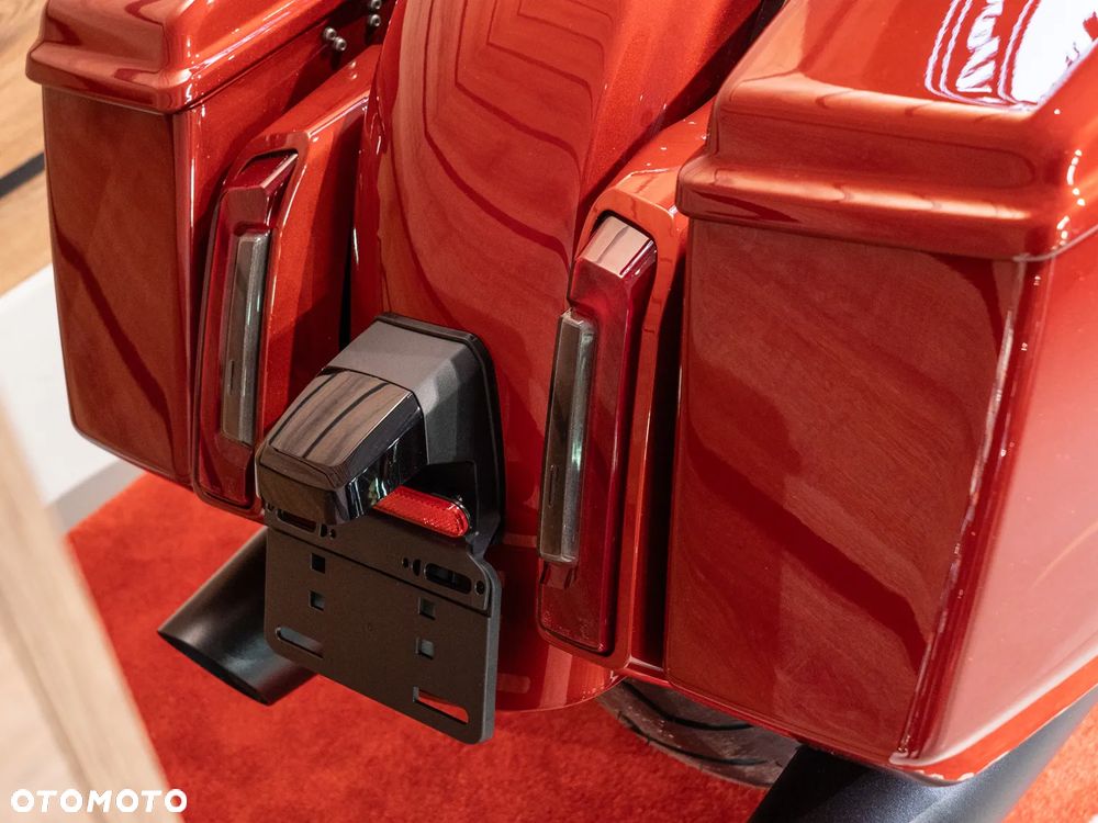 Harley-Davidson Touring Street Glide - 17