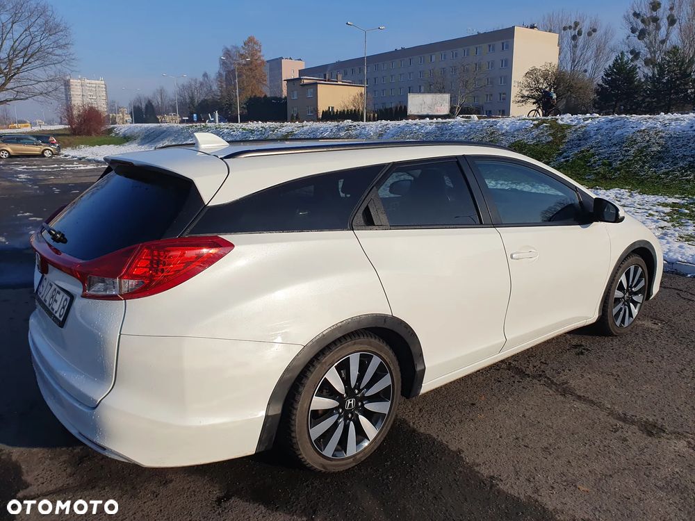 Honda Civic 1.8 Style Edition (Honda Connect+) - 8