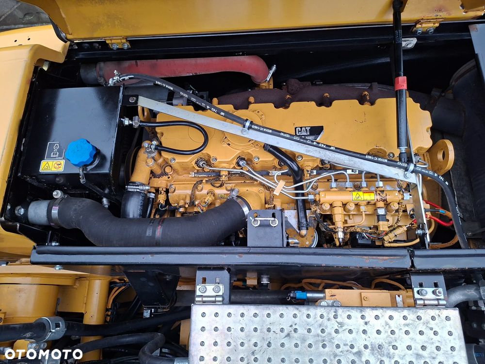 Caterpillar CAT M 318 D - 19