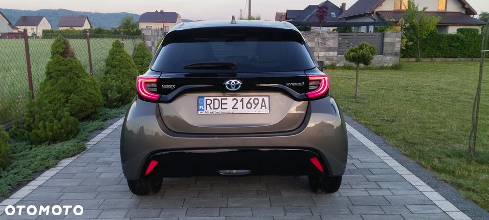 Toyota Yaris Hybrid 1.5 Executive - 35