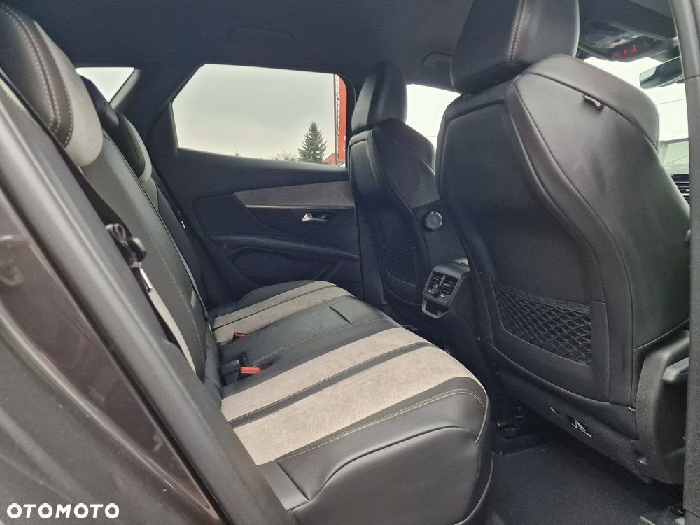 Peugeot 3008 1.6 PureTech HYbrid GT Line S&S EAT8 - 19