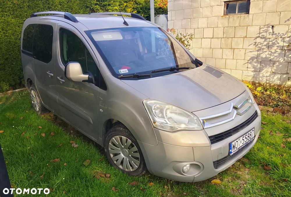 Citroen Berlingo 2010 photo 2