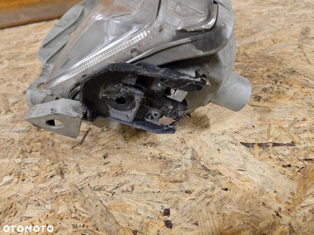 TOYOTA PRIUS III LIFT 12-15 DRL KIERUNKOWSKAZ PRAWY KOMPLET - 5
