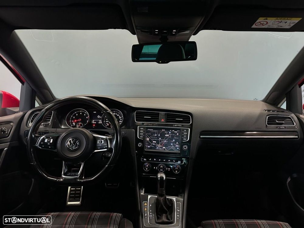 VW Golf 2.0 TSi GTi DSG - 8