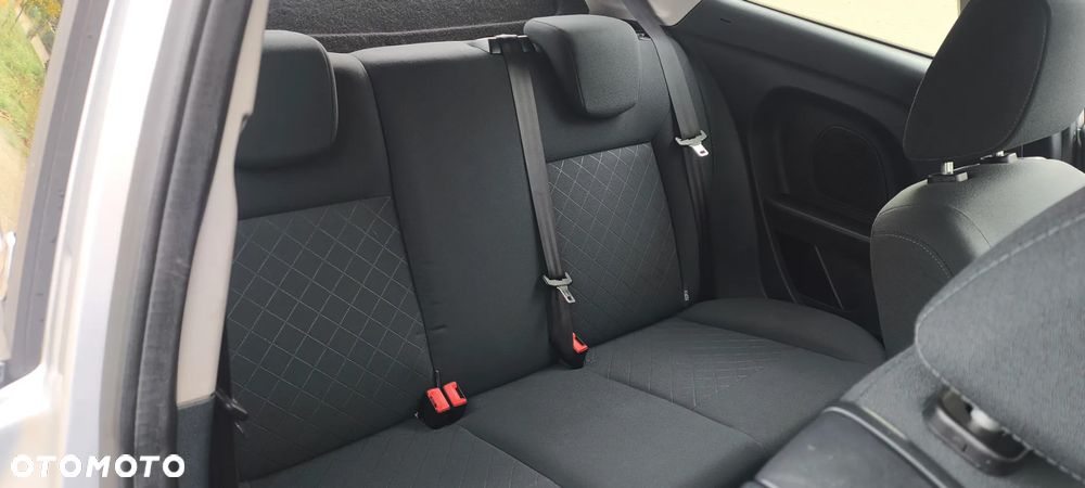 Ford Fiesta 1.25 Ghia - 13