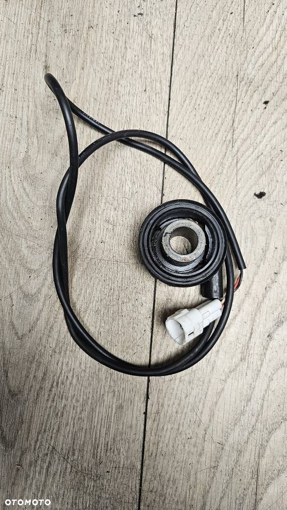 Elektroniczny ślimak czujnik licznika Yamaha Oś 17mm / Kostka 3 piny - 3