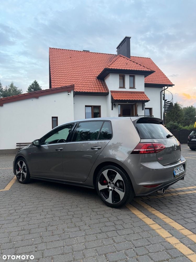 Volkswagen Golf 2.0 TSI BMT GTI Performance DSG - 9